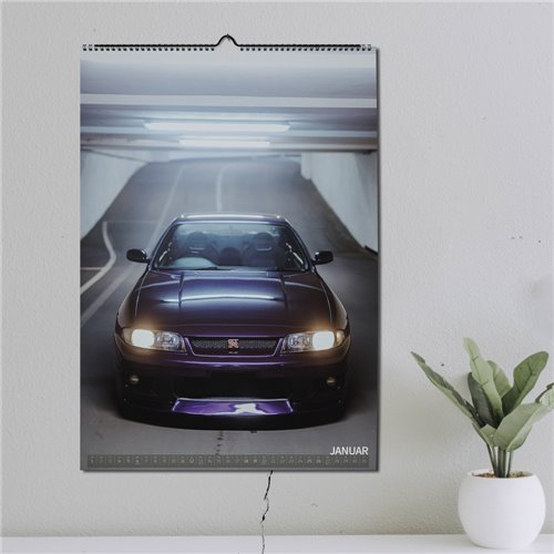 ChromeCars® Wandkalender - Nissan Skyline R33 GT-R V-spec MNPI - 2025 (DIN A2)