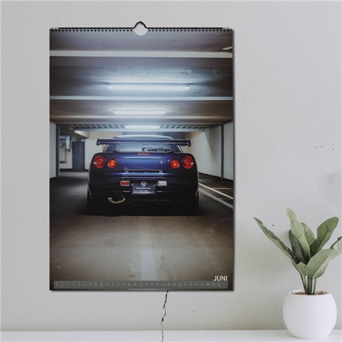 ChromeCars® Wandkalender - Nissan Skyline R34 GT-R V-spec MNPII - 2025 (DIN A2)