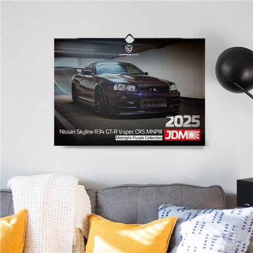 ChromeCars® Wandkalender - Nissan Skyline R34 GT-R V-spec CRS MNPIII - 2025 (DIN A2)